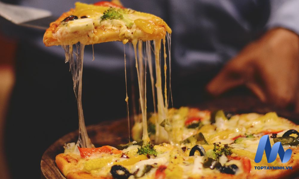 Trải nghiệm “chất Ý” thật sự qua việc thưởng thức Pizza Long Xuyên Tây Ninh
