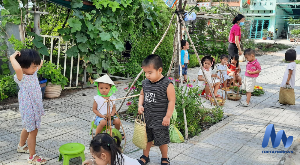 MN Ngôi Nhà Trẻ Thơ - Kid's House Preschool giúp trẻ có kỹ năng sống 