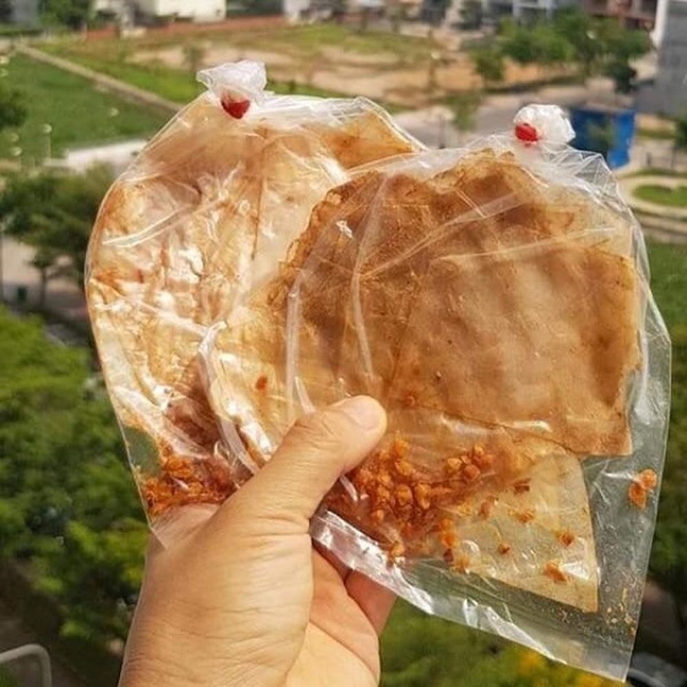Bánh tráng muối tôm Tây Ninh trộn muối nhuyễn tỏi xì ke 