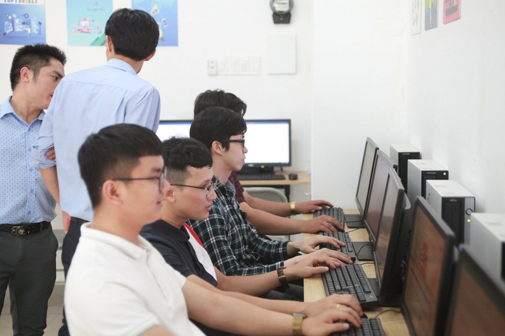 Trung tâm GDTX tỉnh Tây Ninh nhiều khóa dạy tin học
