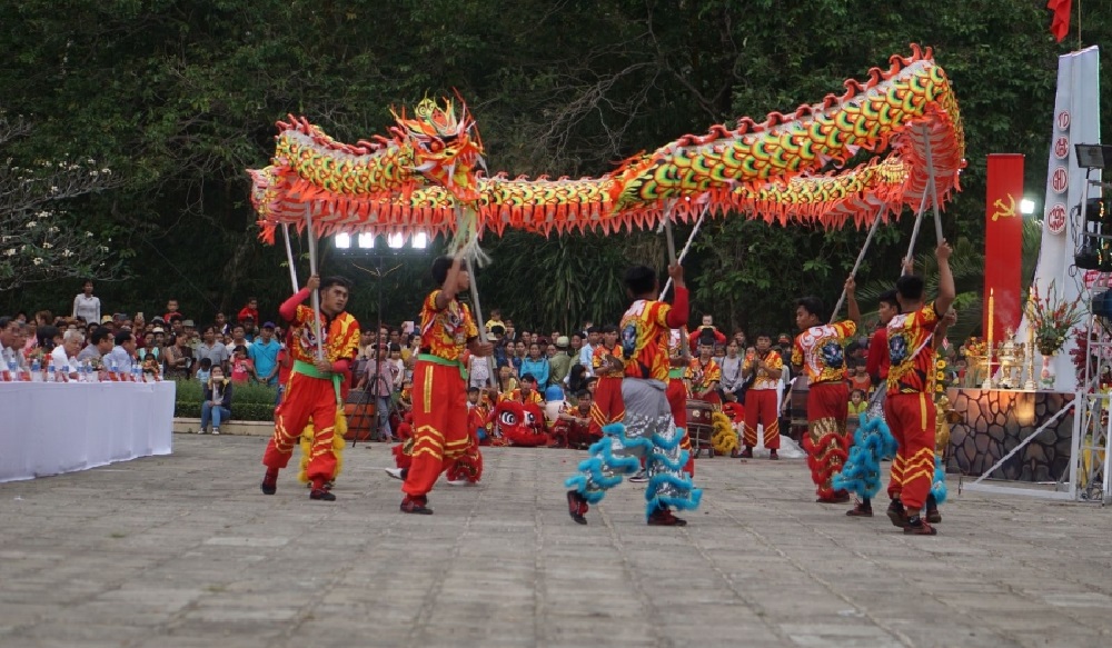 Lễ hội truyền thống động Kim Quang