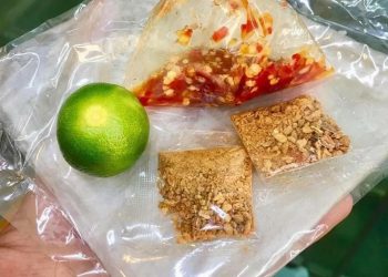 Bánh tráng muối tôm Tây Ninh trộn tỏi ớt 