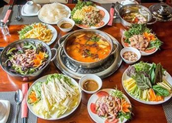 Quán ăn Gia Lộc